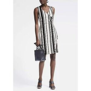 Banana Republic Stripe Knit Dress Sleeveless‎ Navy White Faux Wrap Midi Size 2